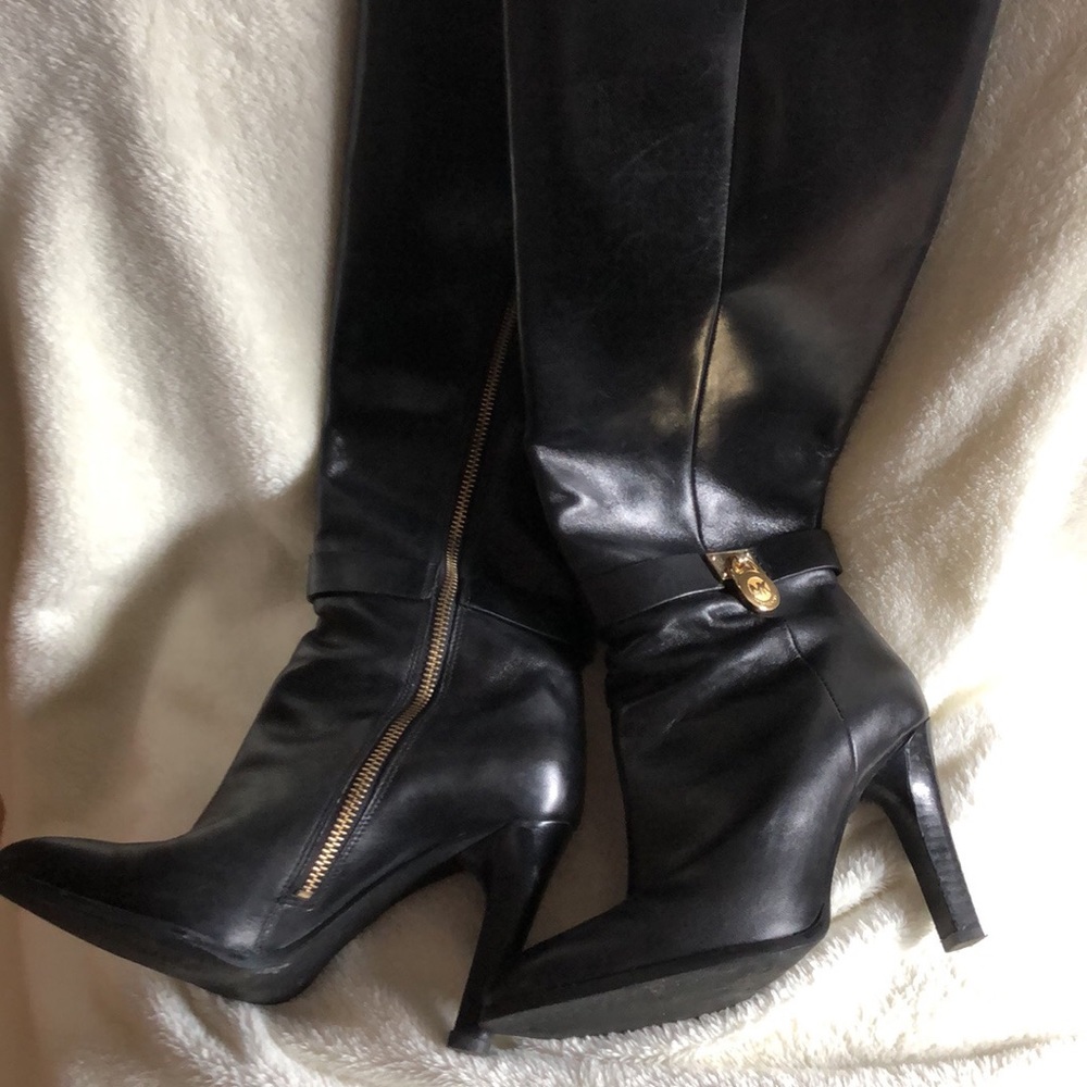 Michael Kors Hamilton heeled boots